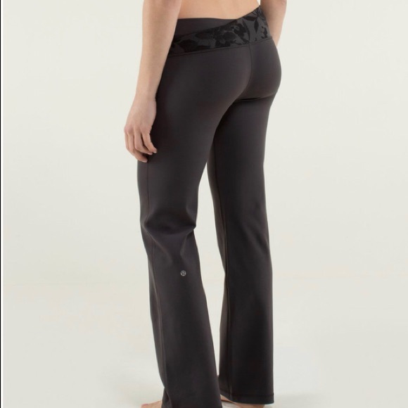 Lululemon Astro pants size 4 - Picture 2 of 7